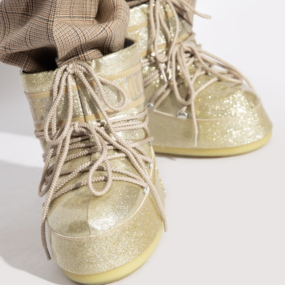 Moon Boot Low Icon Glitter Snow Boot Gold Moon Boots Glitter Gold Boots Short - Picture 5 of 17